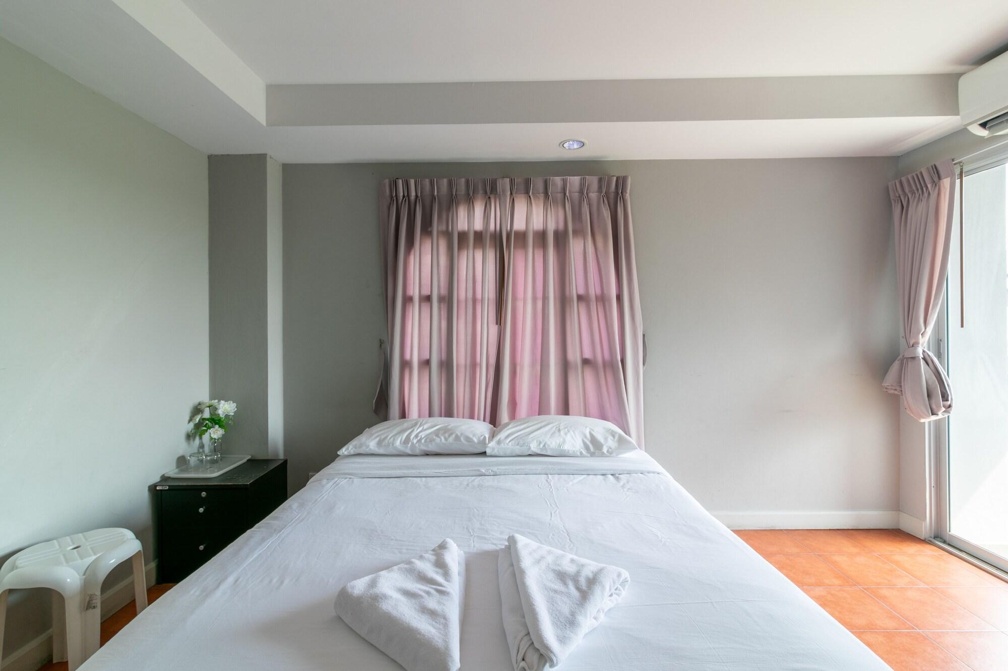Resortel Lat Phrao 91 Bangkok Eksteriør billede